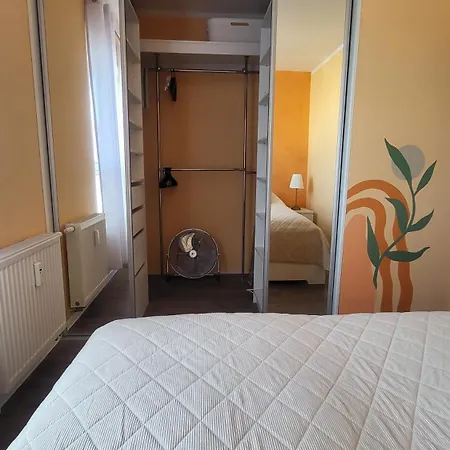 Rzeczanska Poznan, 50m2, Dwie Sypialnie Z Salonem I Aneksem Kuchennym, Balkon, Parking Podziemny, Czwarte Pietro, Winda, Nowy Blok Apartment Poznan