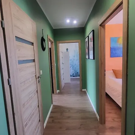 Rzeczanska Poznan, 50m2, Dwie Sypialnie Z Salonem I Aneksem Kuchennym, Balkon, Parking Podziemny, Czwarte Pietro, Winda, Nowy Blok Apartment Poznan