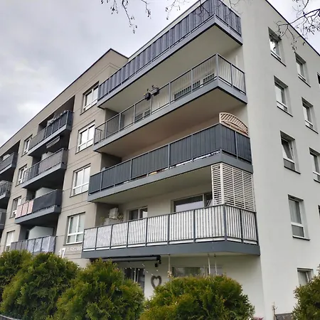 Apartment Rzeczanska Poznan, 50m2, Dwie Sypialnie Z Salonem I Aneksem Kuchennym, Balkon, Parking Podziemny, Czwarte Pietro, Winda, Nowy Blok Poznan