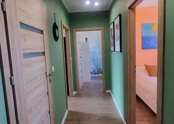 Rzeczanska Poznan, 50m2, Dwie Sypialnie Z Salonem I Aneksem Kuchennym, Balkon, Parking Podziemny, Czwarte Pietro, Winda, Nowy Blok Apartment Posen