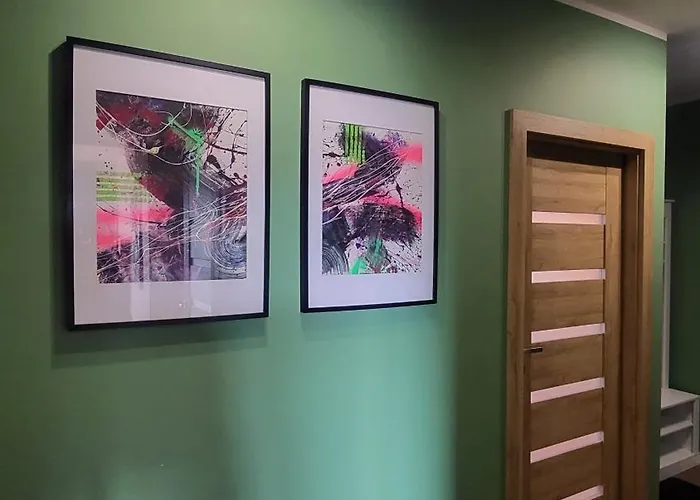 Apartment Rzeczanska Poznan, 50m2, Dwie Sypialnie Z Salonem I Aneksem Kuchennym, Balkon, Parking Podziemny, Czwarte Pietro, Winda, Nowy Blok