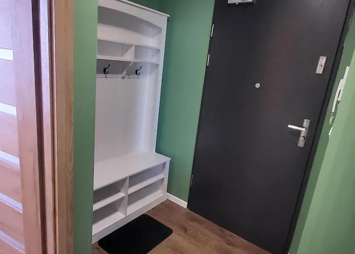 Rzeczanska Poznan, 50m2, Dwie Sypialnie Z Salonem I Aneksem Kuchennym, Balkon, Parking Podziemny, Czwarte Pietro, Winda, Nowy Blok Posen